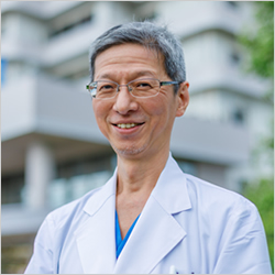 上山　克史